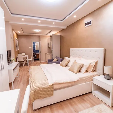 Ivi Place Apartments Novi Sad Exterior photo