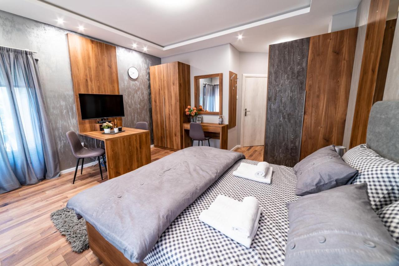 Ivi Place Novi Sad