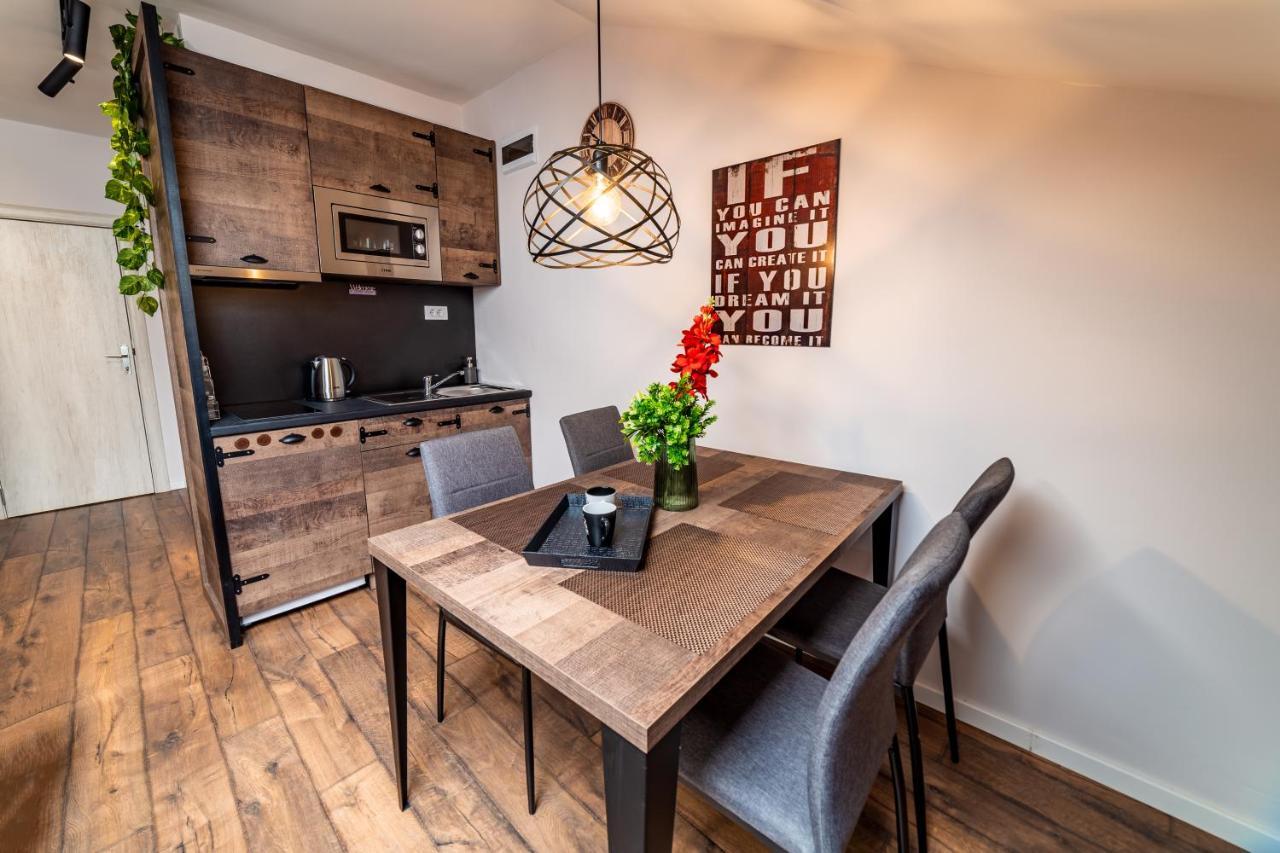 Ivi Place Novi Sad